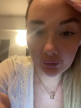 Hannahy1988x online show from 09/09/25, 01:21