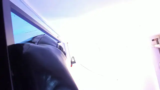 Sofia summers online show from 11/14/25, 04:00