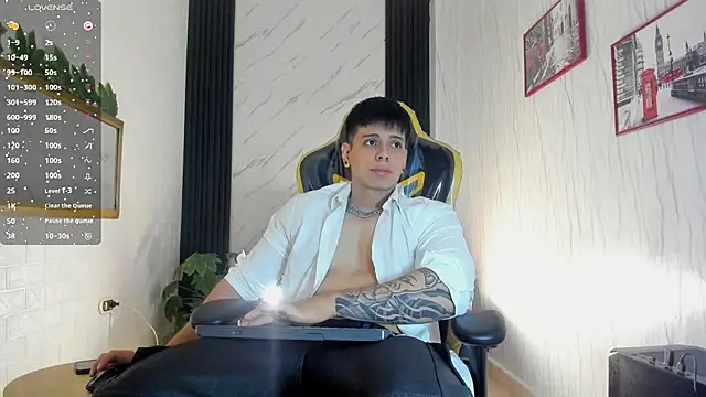 xKevyn online show from 10/26/25, 12:33