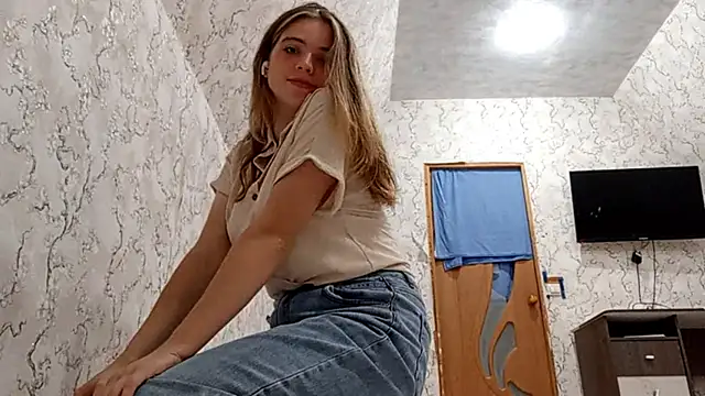 EdieMiernik online show from 09/10/25, 03:56