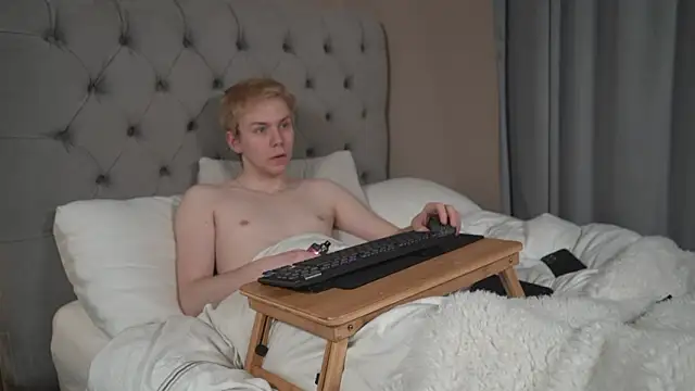 scottishtwink01 online show from 03/04/26, 02:17