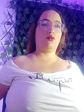 Snapshot of SussanMillerr_ chatting on 09/18/25, 09:22 SussanMillerr  online show from 09/18/25, 09:22