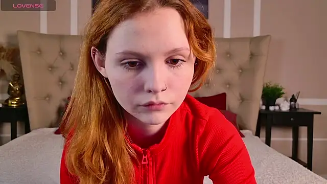 Snapshot of AlisHanson chatting on 12/05/25, 04:03 AlisHanson online show from 12/05/25, 04:03