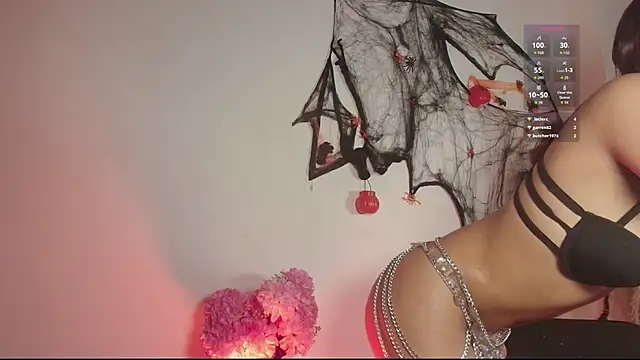 Missandy  online show from 10/18/25, 08:31