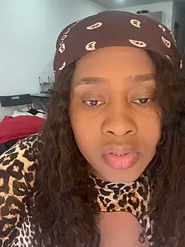 Naomykissme online show from 09/10/25, 02:39