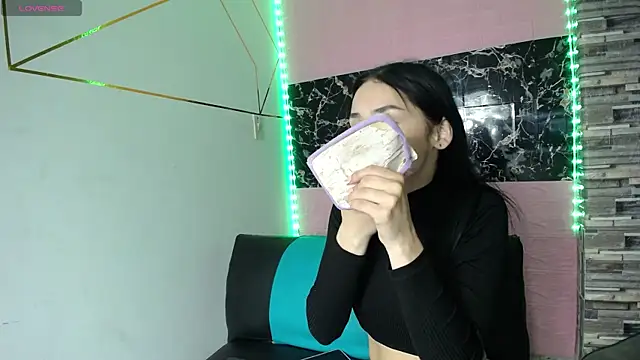 emmydurant online show from 10/10/25, 07:46