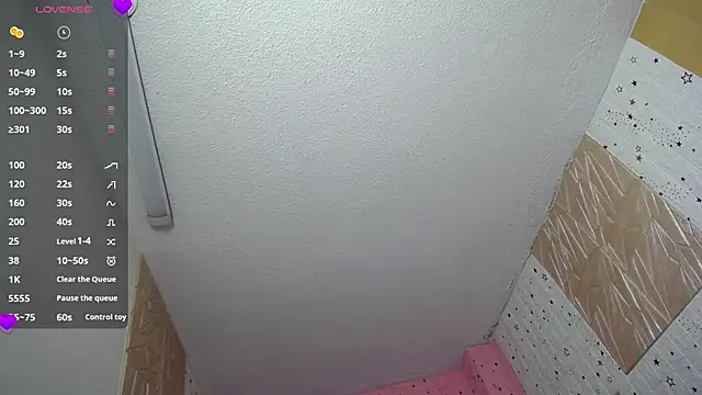 Snapshot of emmydurant chatting on 11/18/25, 08:02 emmydurant online show from 11/18/25, 08:02