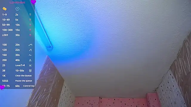 Snapshot of emmydurant chatting on 11/21/25, 09:13 emmydurant online show from 11/21/25, 09:13