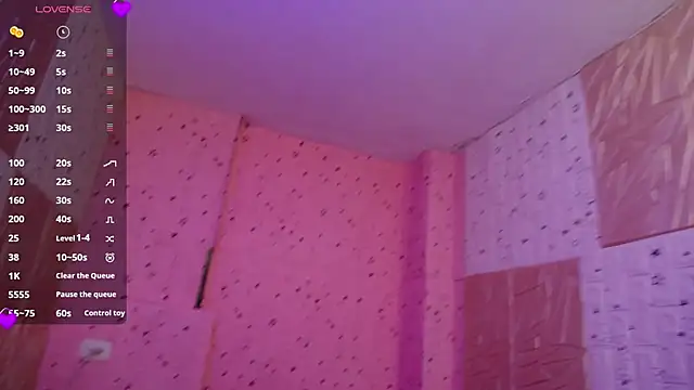 Snapshot of emmydurant chatting on 12/03/25, 07:23 emmydurant online show from 12/03/25, 07:23