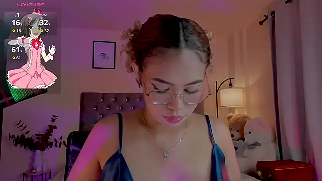 Snapshot of OxanaFedorova1- chatting on 12/03/25, 09:24 OxanaFedorova1- online show from 12/03/25, 09:24