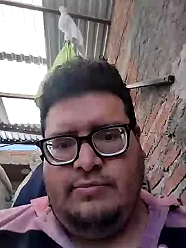 Snapshot of Santiagoqro85 chatting on 10/01/25, 08:37 Santiagoqro85 online show from 10/01/25, 08:37