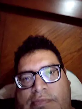 Snapshot of Santiagoqro85 chatting on 10/08/25, 12:47 Santiagoqro85 online show from 10/08/25, 12:47