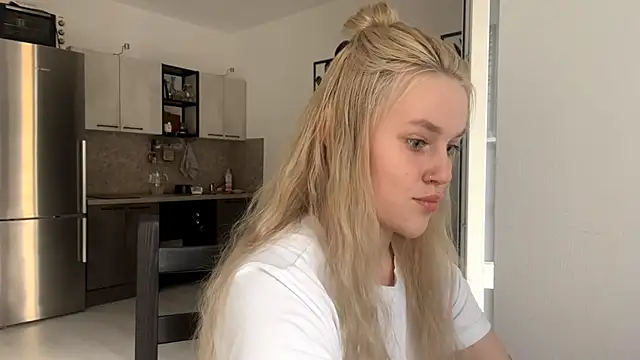 Maria blaze online show from 09/17/25, 01:57