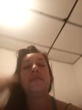 Brenda London online show from 09/19/25, 03:30