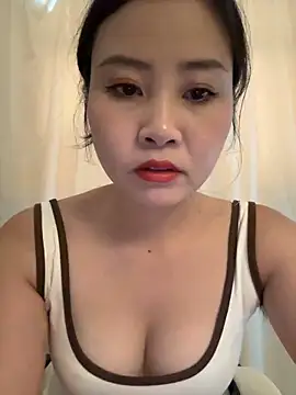 Snapshot of wly2028 chatting on 10/04/25, 04:54 wly2028 online show from 10/04/25, 04:54