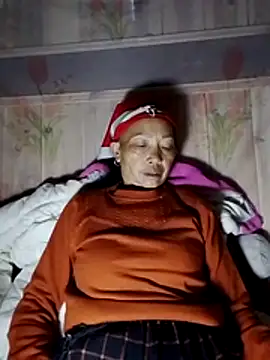 Snapshot of -Xuka-200 chatting on 11/06/25, 11:15 -Xuka-200 online show from 11/06/25, 11:15