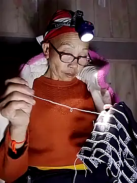 Snapshot of -Xuka-200 chatting on 11/28/25, 12:08 -Xuka-200 online show from 11/28/25, 12:08