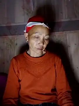 Snapshot of -Xuka-200 chatting on 12/03/25, 11:41 -Xuka-200 online show from 12/03/25, 11:41