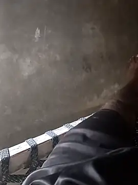 Snapshot of pus_ylover chatting on 10/18/25, 07:09 pus ylover online show from 10/18/25, 07:09