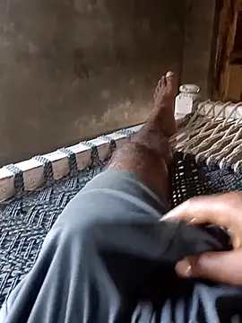 Snapshot of pus_ylover chatting on 10/25/25, 05:26 pus ylover online show from 10/25/25, 05:26