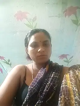 Snapshot of Notyriya7 chatting on 10/14/25, 05:14 Notyriya7 online show from 10/14/25, 05:14