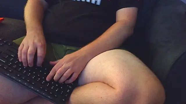 thighguy30 online show from 09/12/25, 03:06