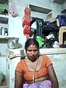 Snapshot of Cm_pooja chatting on 09/25/25, 09:29 Cm pooja online show from 09/25/25, 09:29