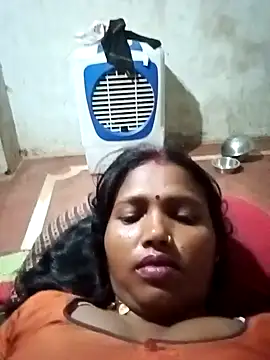 Snapshot of Cm_pooja chatting on 10/22/25, 09:36 Cm pooja online show from 10/22/25, 09:36