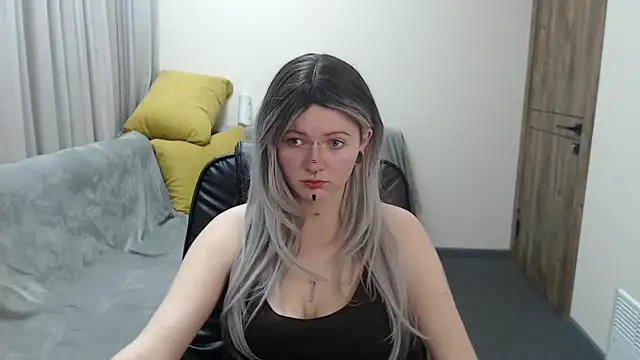 Nika Snow online show from 10/25/25, 08:11