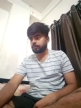 soniriyaa010101 online show from 07/17/26, 06:46
