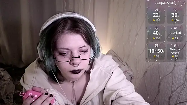 Snapshot of Alice_Zev chatting on 02/03/26, 09:53 Alice Zev online show from 02/03/26, 09:53