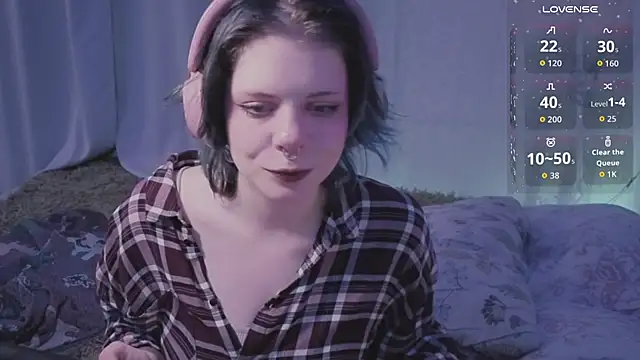 Snapshot of Alice_Zev chatting on 05/24/26, 12:37 Alice Zev online show from 05/24/26, 12:37