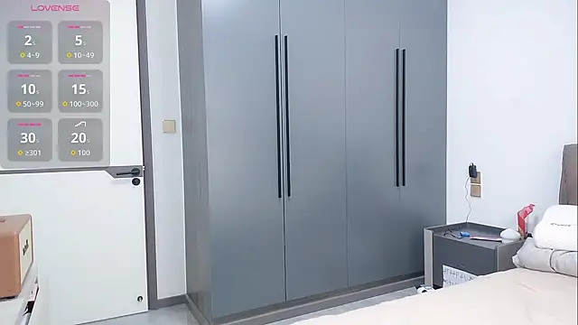 luckckcj online show from 11/24/25, 05:40