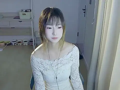 -lailai online show from 09/12/25, 02:28