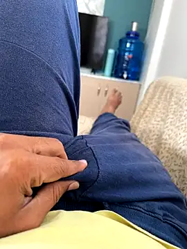 Snapshot of sunnu_97_ chatting on 10/13/25, 07:41 sunnu 97  online show from 10/13/25, 07:41