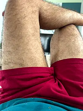 Snapshot of sunnu_97_ chatting on 10/27/25, 05:11 sunnu 97  online show from 10/27/25, 05:11