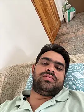 Snapshot of sunnu_97_ chatting on 05/31/26, 02:31 sunnu 97 online show from 05/31/26, 02:31