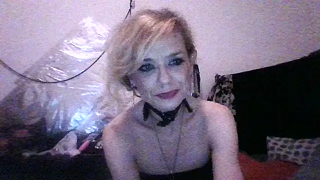 Snapshot of czech_slut_whore_wife chatting on 10/31/25, 10:55 czech slut whore wife online show from 10/31/25, 10:55