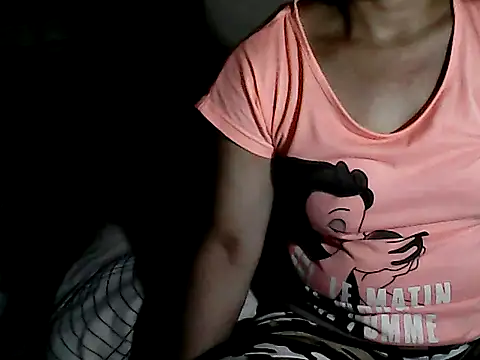 Snapshot of yoursPinayMama1682 chatting on 09/18/25, 02:41 yoursPinayMama1682 online show from 09/18/25, 02:41