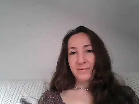 Snapshot of Valessya chatting on 05/21/26, 02:35 Valessya online show from 05/21/26, 02:35