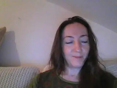 Snapshot of Valessya chatting on 06/15/26, 08:22 Valessya online show from 06/15/26, 08:22