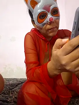 Snapshot of Layd38 chatting on 10/18/25, 01:45 Layd38 online show from 10/18/25, 01:45