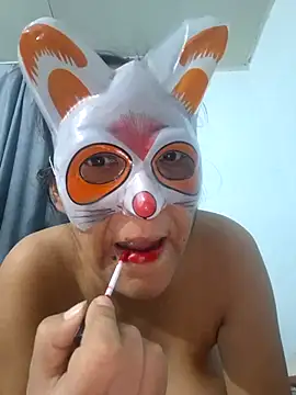 Snapshot of Layd38 chatting on 10/27/25, 01:48 Layd38 online show from 10/27/25, 01:48