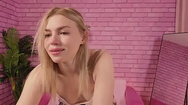 Margo Robbbie online show from 10/01/25, 01:11