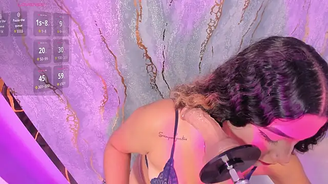 mia cataleiya online show from 10/07/25, 11:51