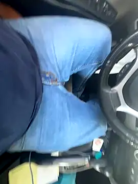 Snapshot of Jedr10 chatting on 09/17/25, 07:37 Jedr10 online show from 09/17/25, 07:37