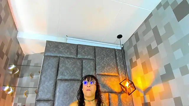 Jenni Zeller online show from 10/07/25, 11:18