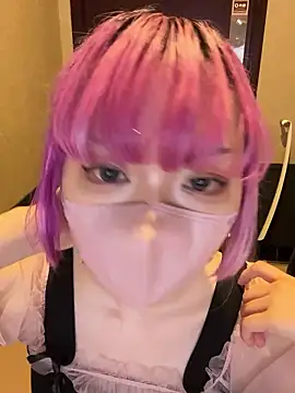 Snapshot of naginagisan chatting on 09/21/25, 10:28 naginagisan online show from 09/21/25, 10:28