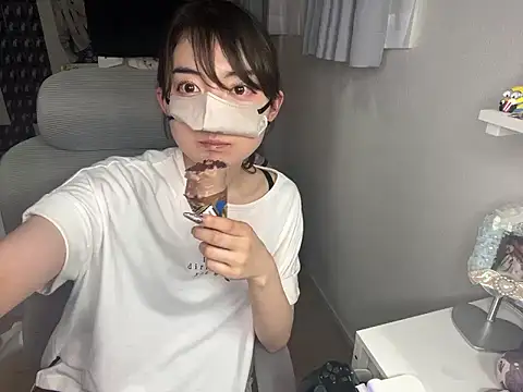 naginagisan online show from 06/15/26, 12:07