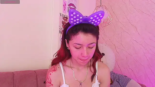 april bennett online show from 09/29/25, 12:10